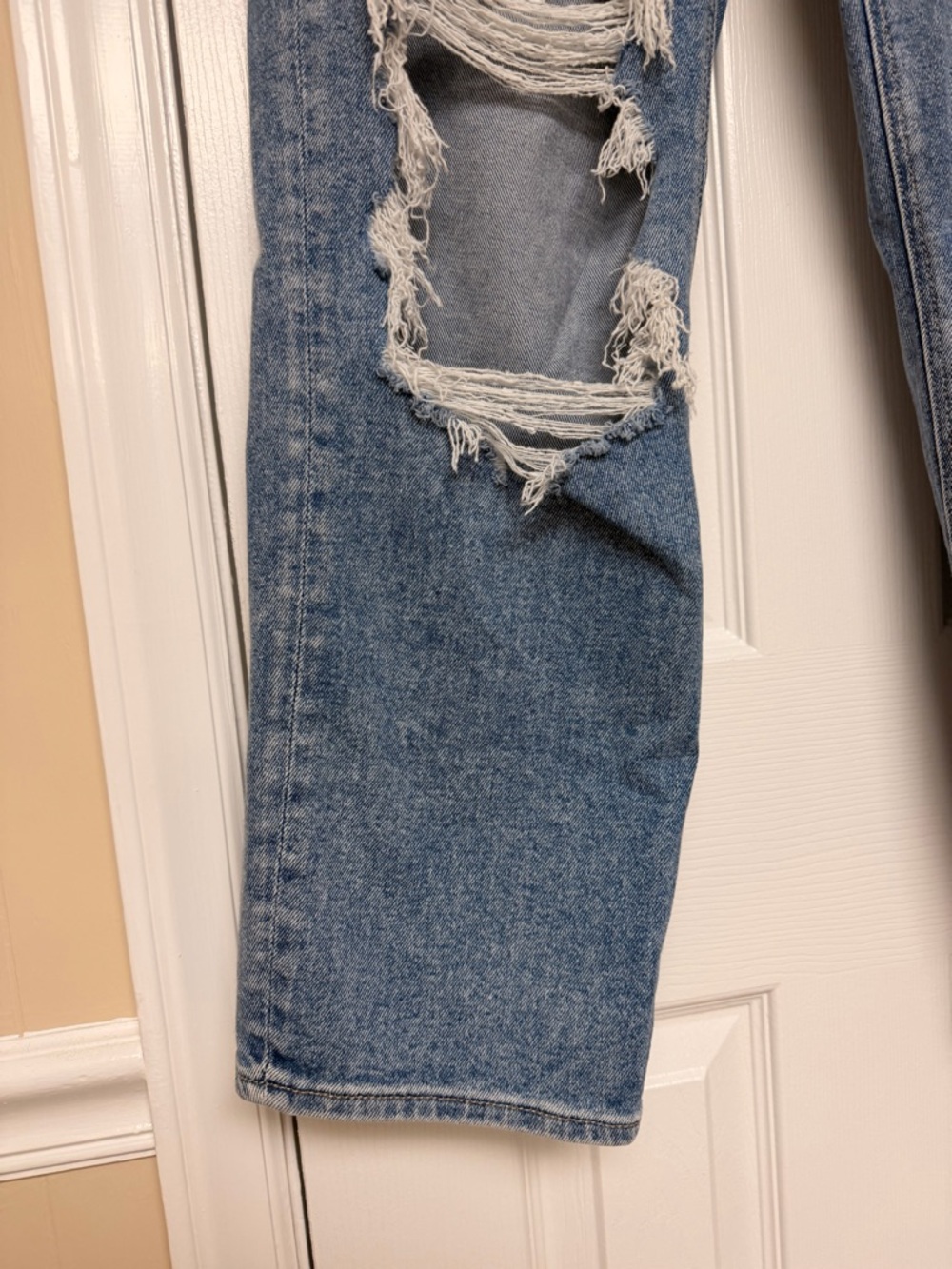 AE Highest Rise 90s Boyfriend Jeans Distressed Light Wash High Rise Baggy - Picture 6 of 12